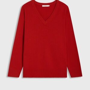 ❤️NWT Classic Red V-Neck Sweater with Ribbed Trim❤️